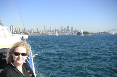 Cruise Sydney Harbor in Austrilia