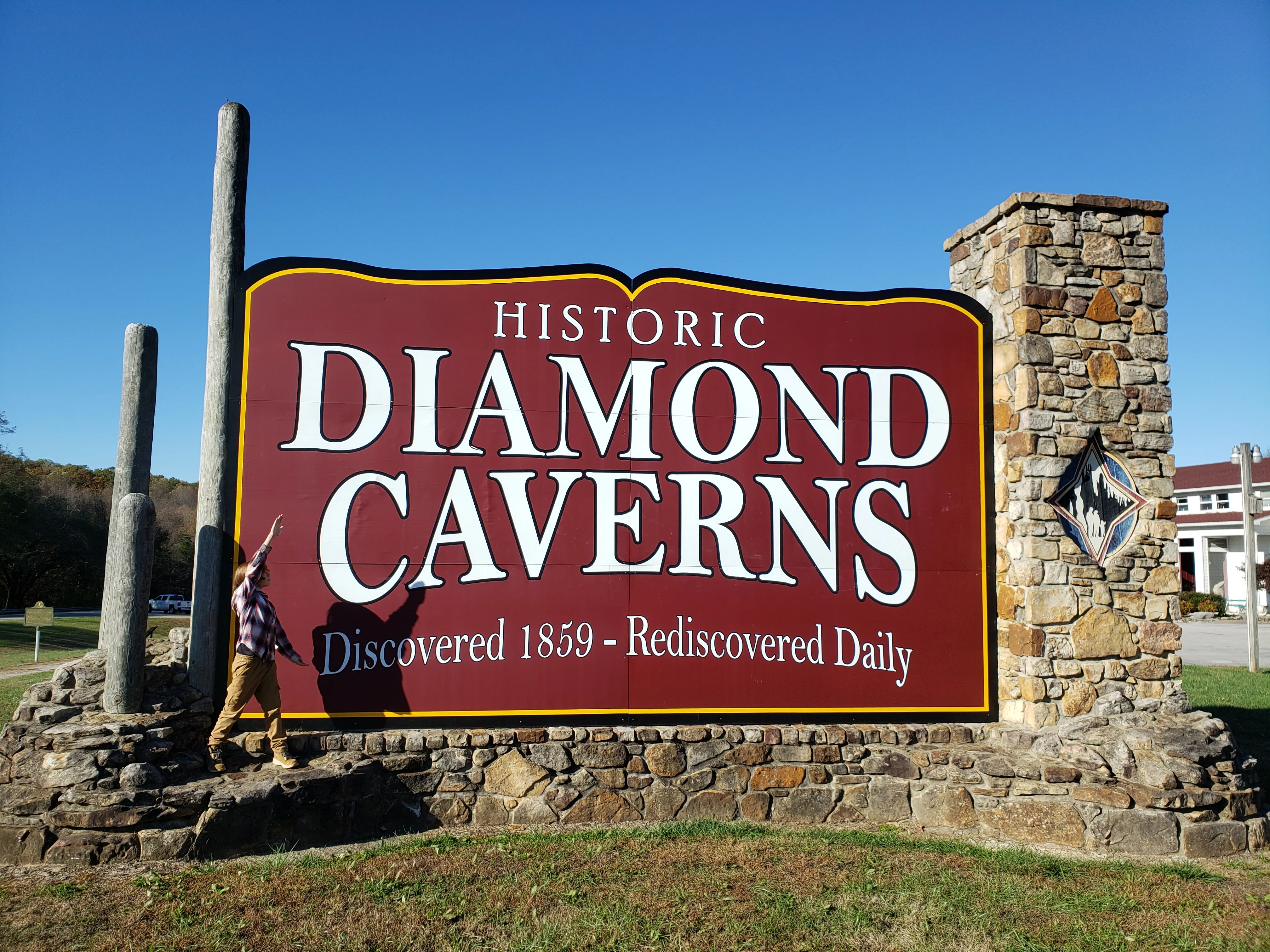 Tour the Diamond Caverns