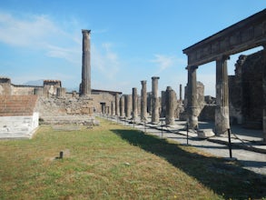 Explore the Ruins and Walk the Streets of Pompeii