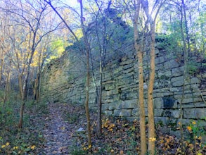 Hike through Cove Spring Park