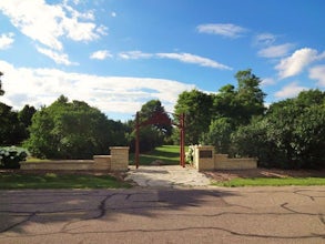 Explore the University of Wisconsin Arboretum