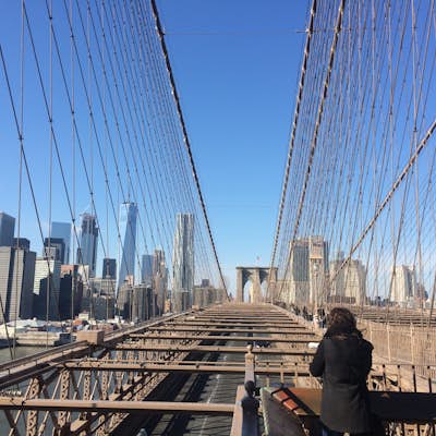 Photograph the Brooklyn Bridge