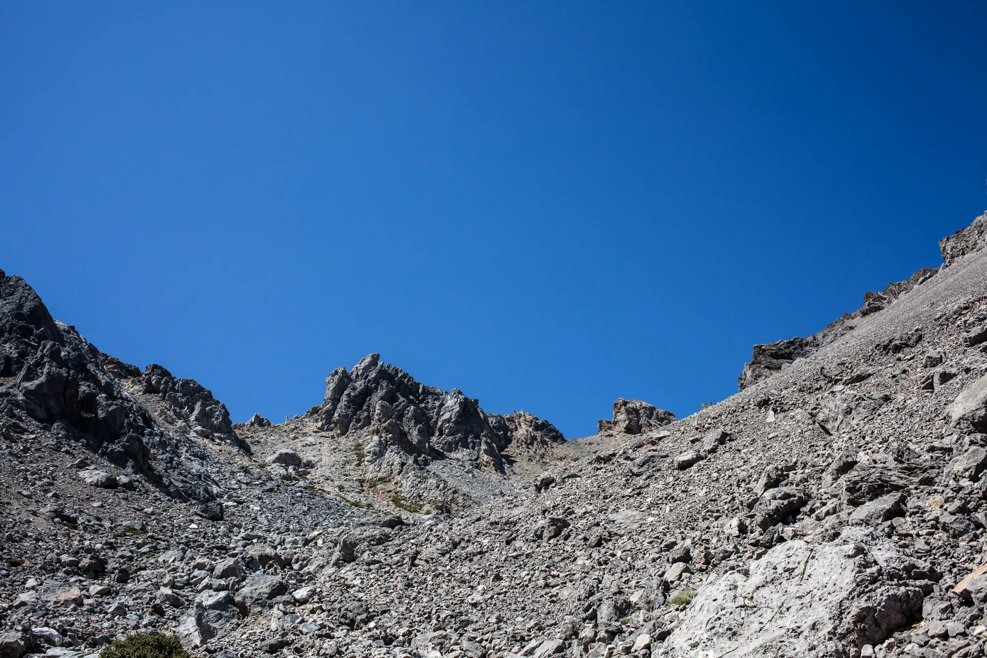 Hike to Gigilos Summit