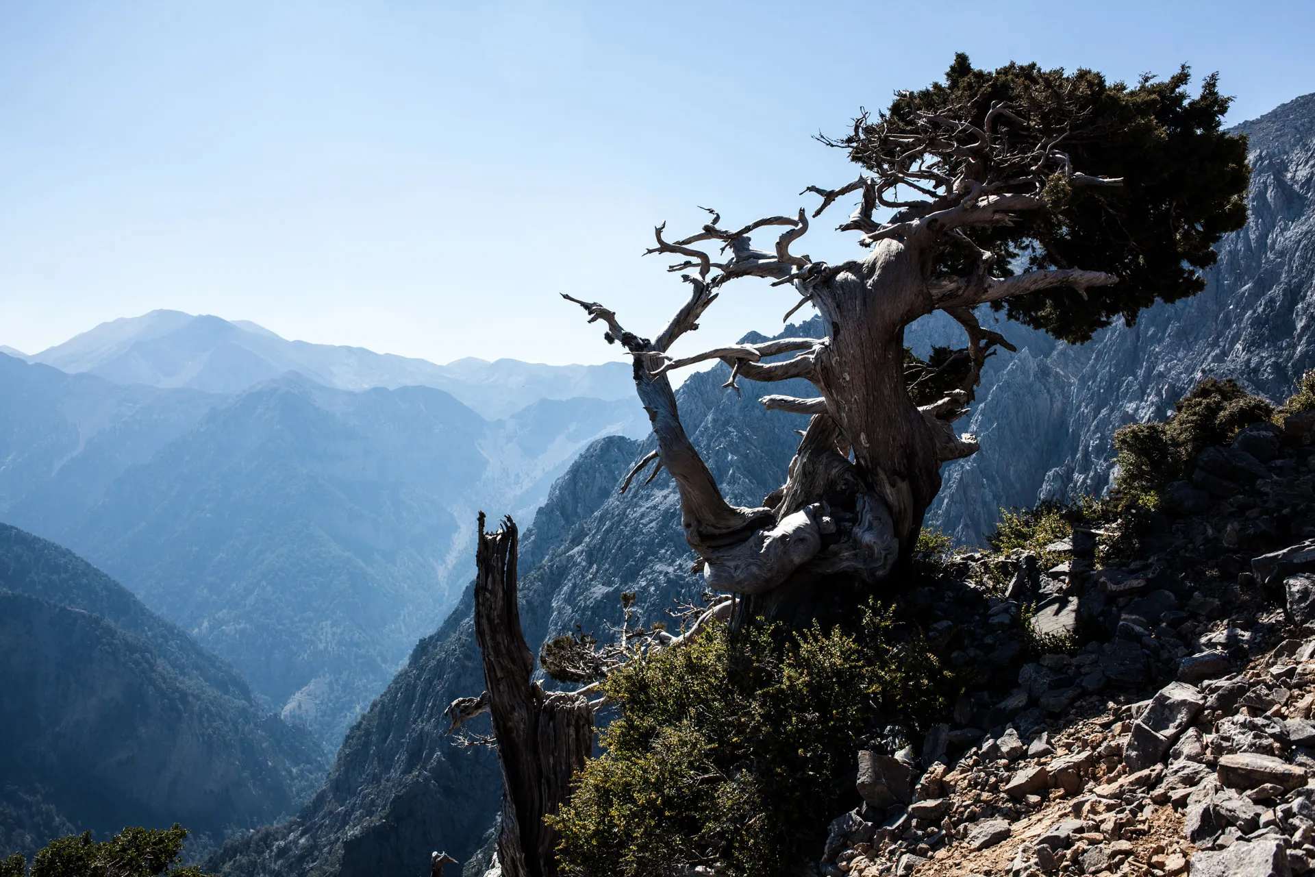 Hike to Gigilos Summit