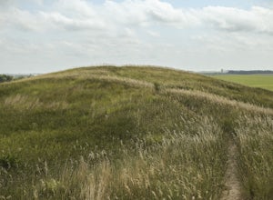 Hike up the Ocheyedan Mound 
