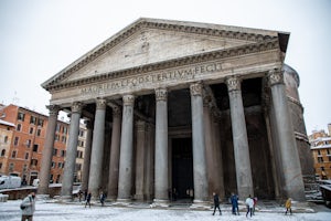 Visit the Iconic Pantheon in Rome