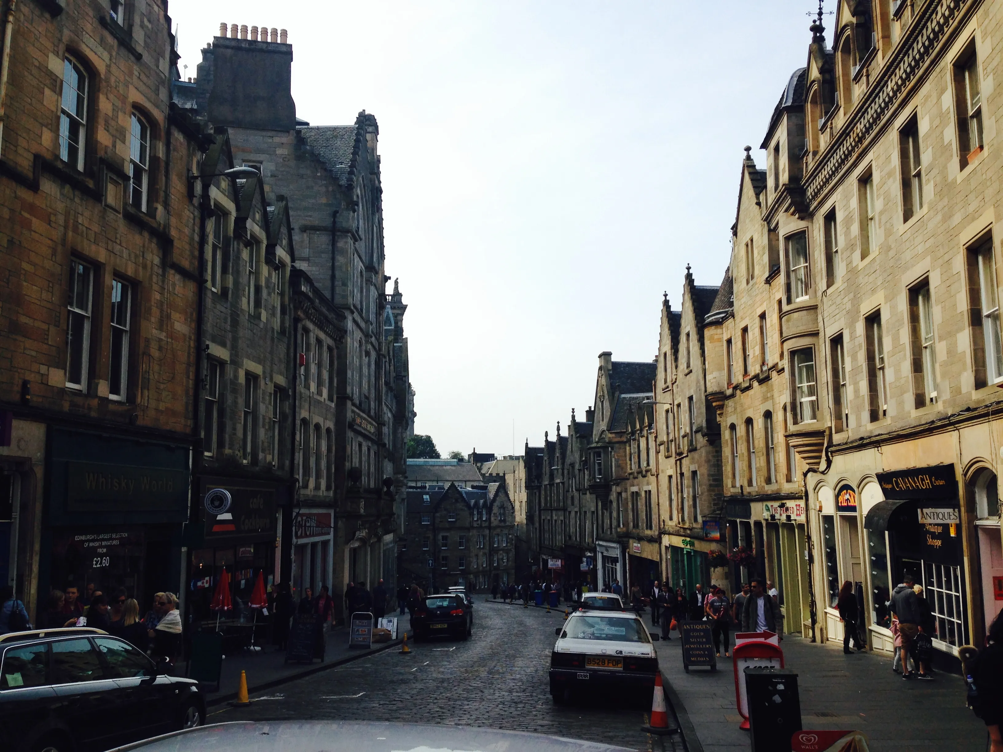 Stroll Victoria Street 