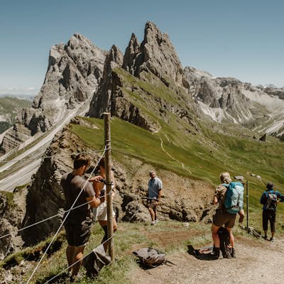 Hike from Col Raiser to Seceda in the Dolomites