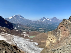 Beginner Backpacking in Central Oregon: Misadventures Along the Broken Top Loop Trail