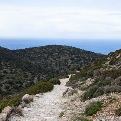 Hike Katholiko Gorge