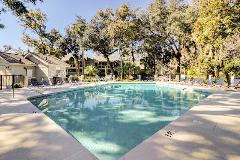 Photo Of Modern Condo Overlooking Golf Course - Near Beach