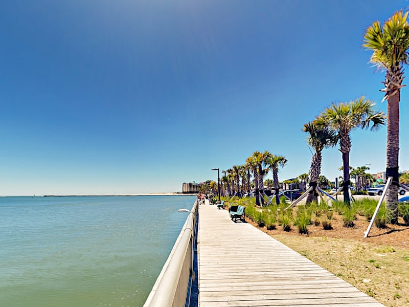 Photo of New Listing! Crow’s Nest Condo Walk to Beach