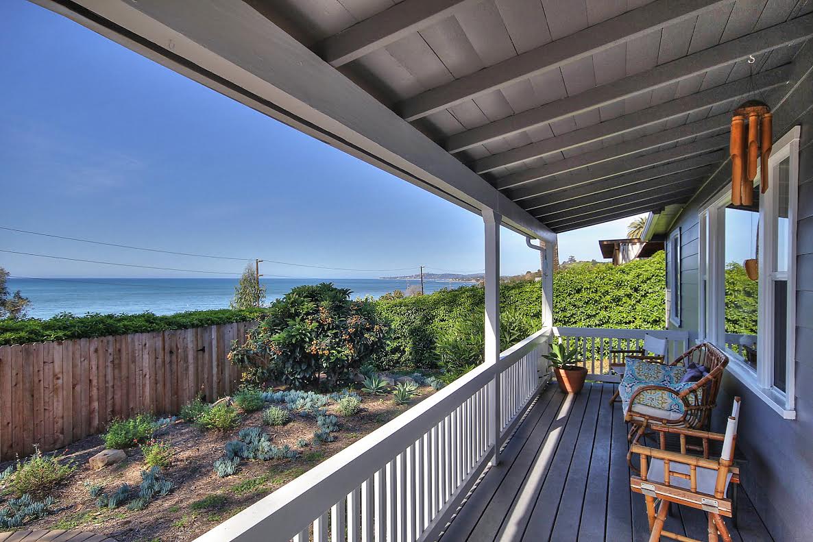 Summerland Ocean View Cottage