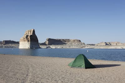 Beach Camp On Lake Powell's Lone Rock Beach