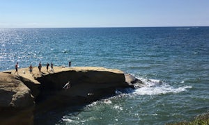 3 Things to Keep in Mind While Cliff Jumping