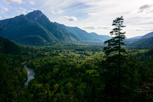 Hike Pratt Balcony