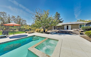 Vina Vista | Wine Country Home & Cottage with Pool