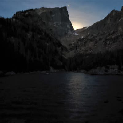 Catch a Sunrise at Dream Lake