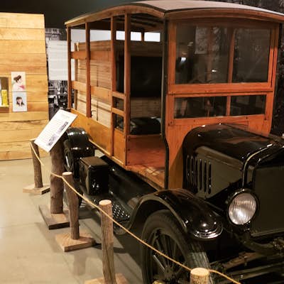 Explore The Carillon Historical Park Museum