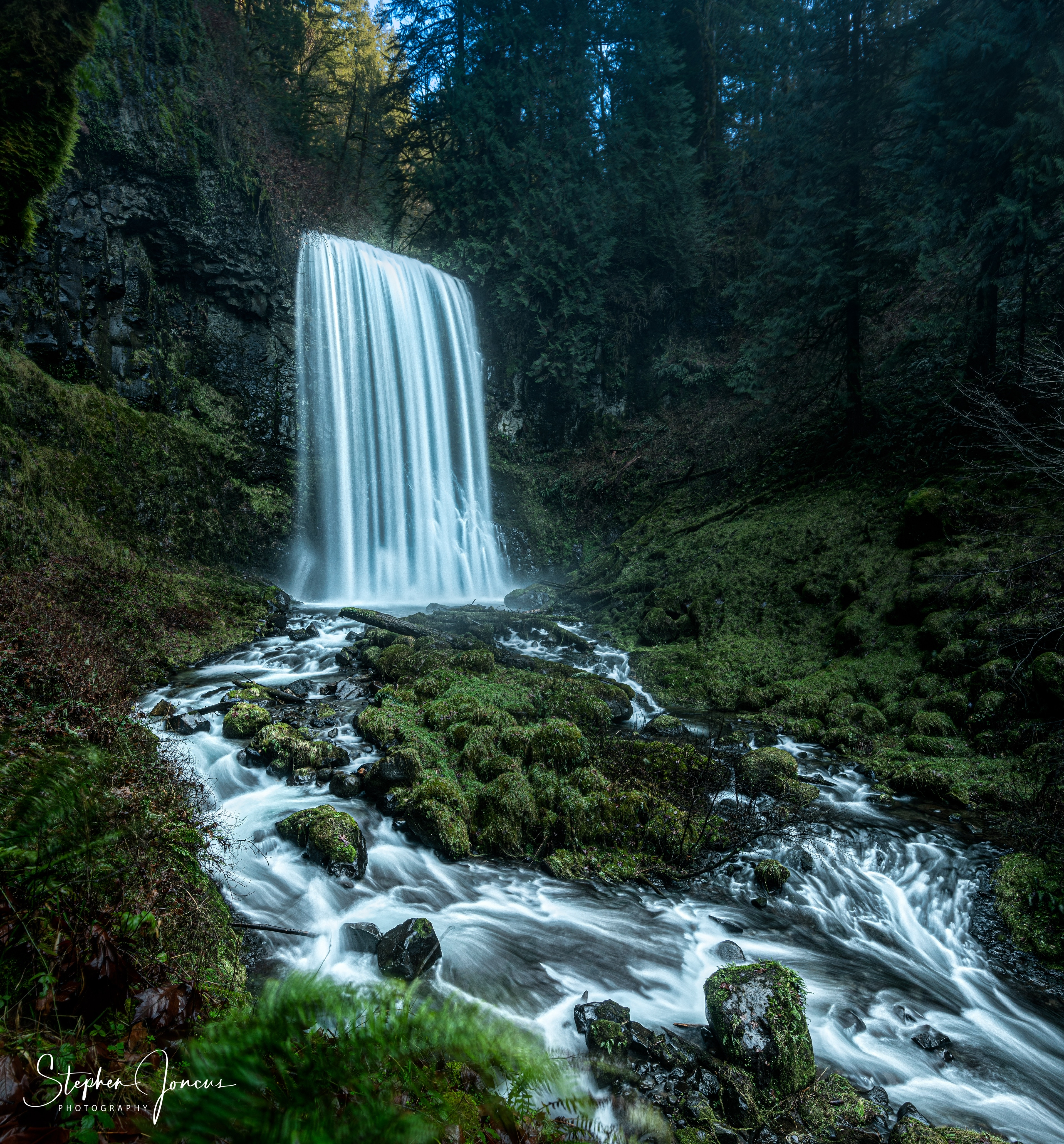 Hike to Upper Bridal Veil Falls