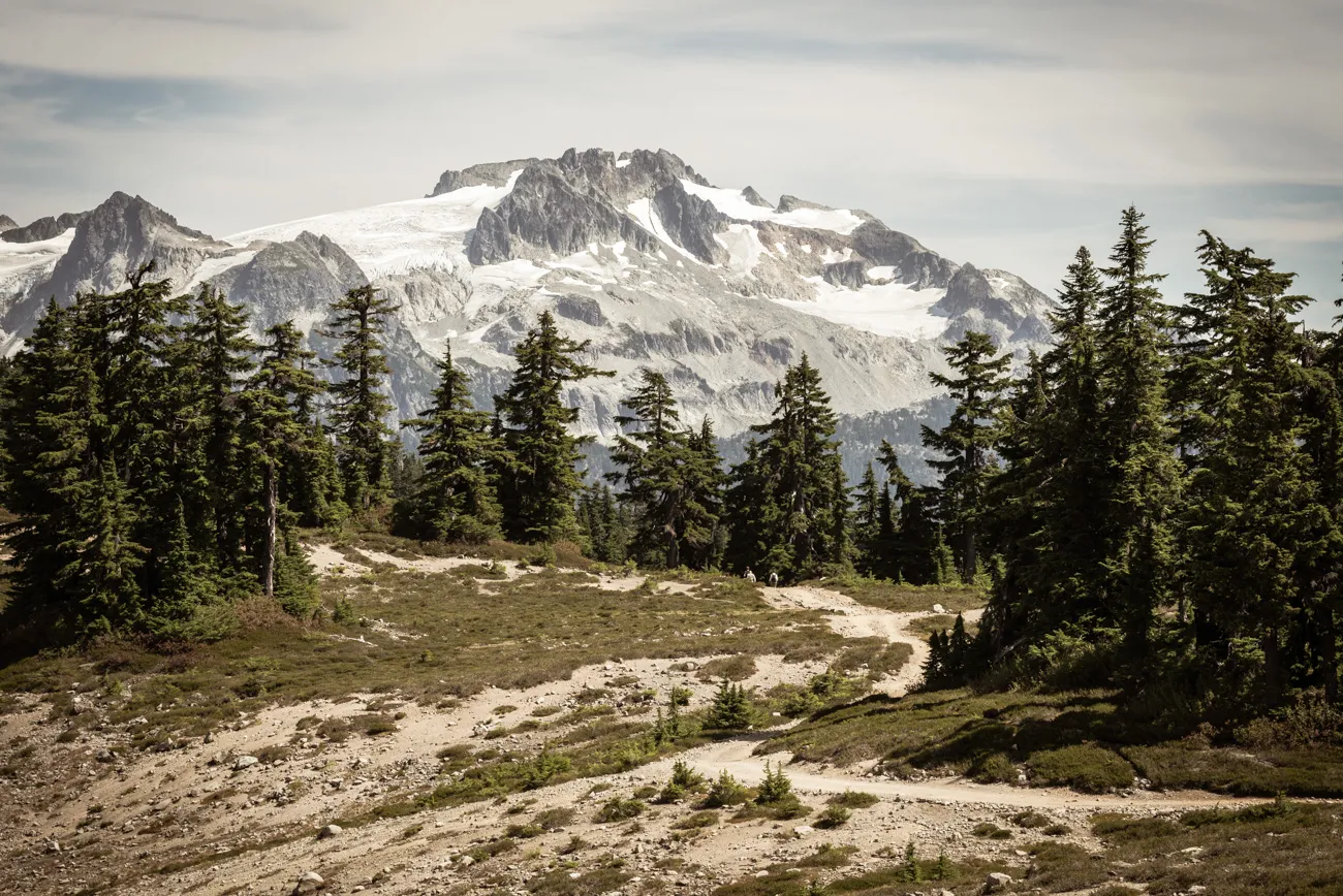 Elfin Lakes Trail
