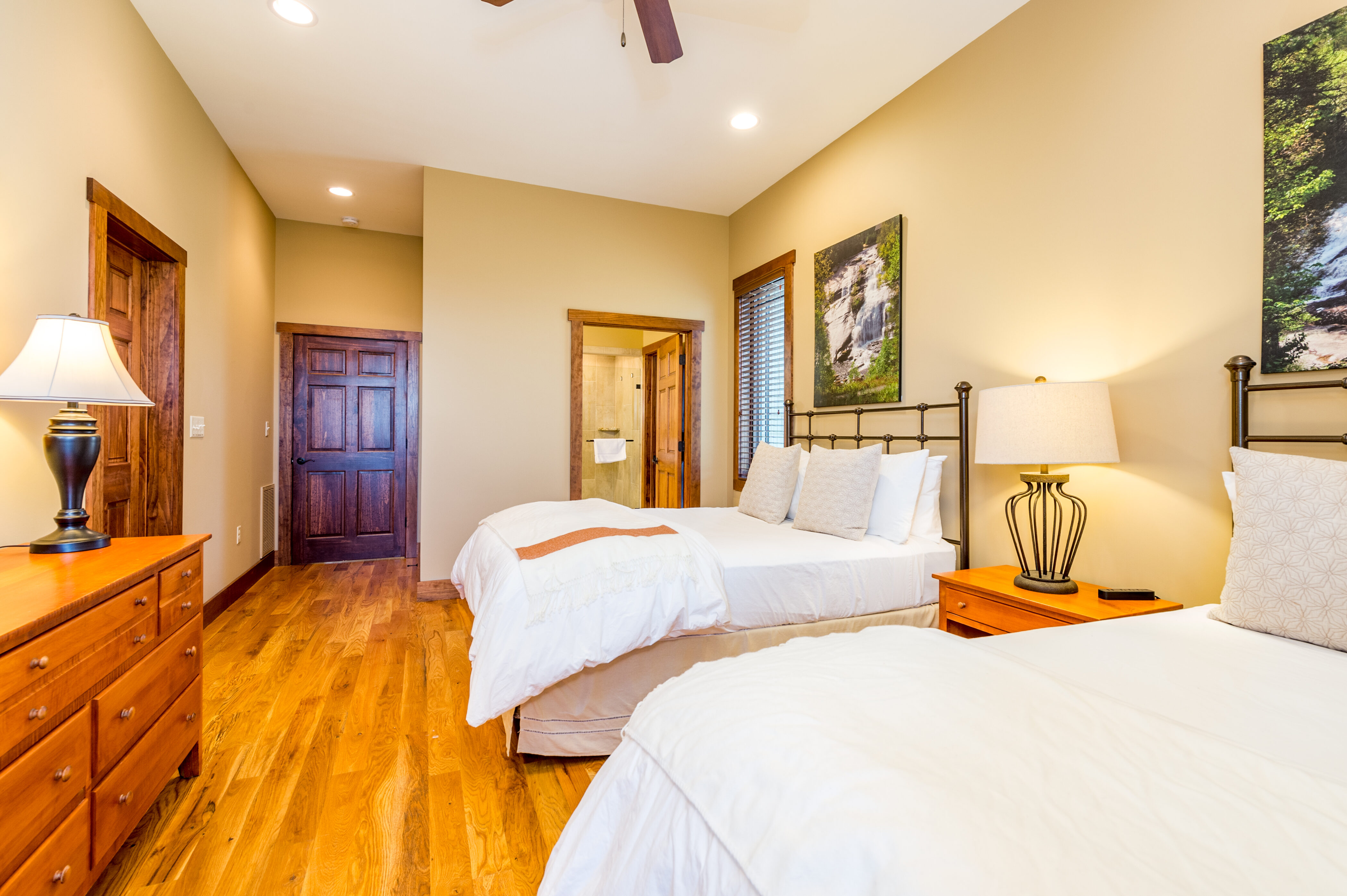 Photo of Maple Cottage Sutton Knob Amazing Pisgah Views