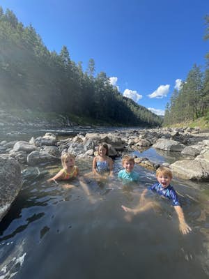 Hike to the Piedra River Hot Springs