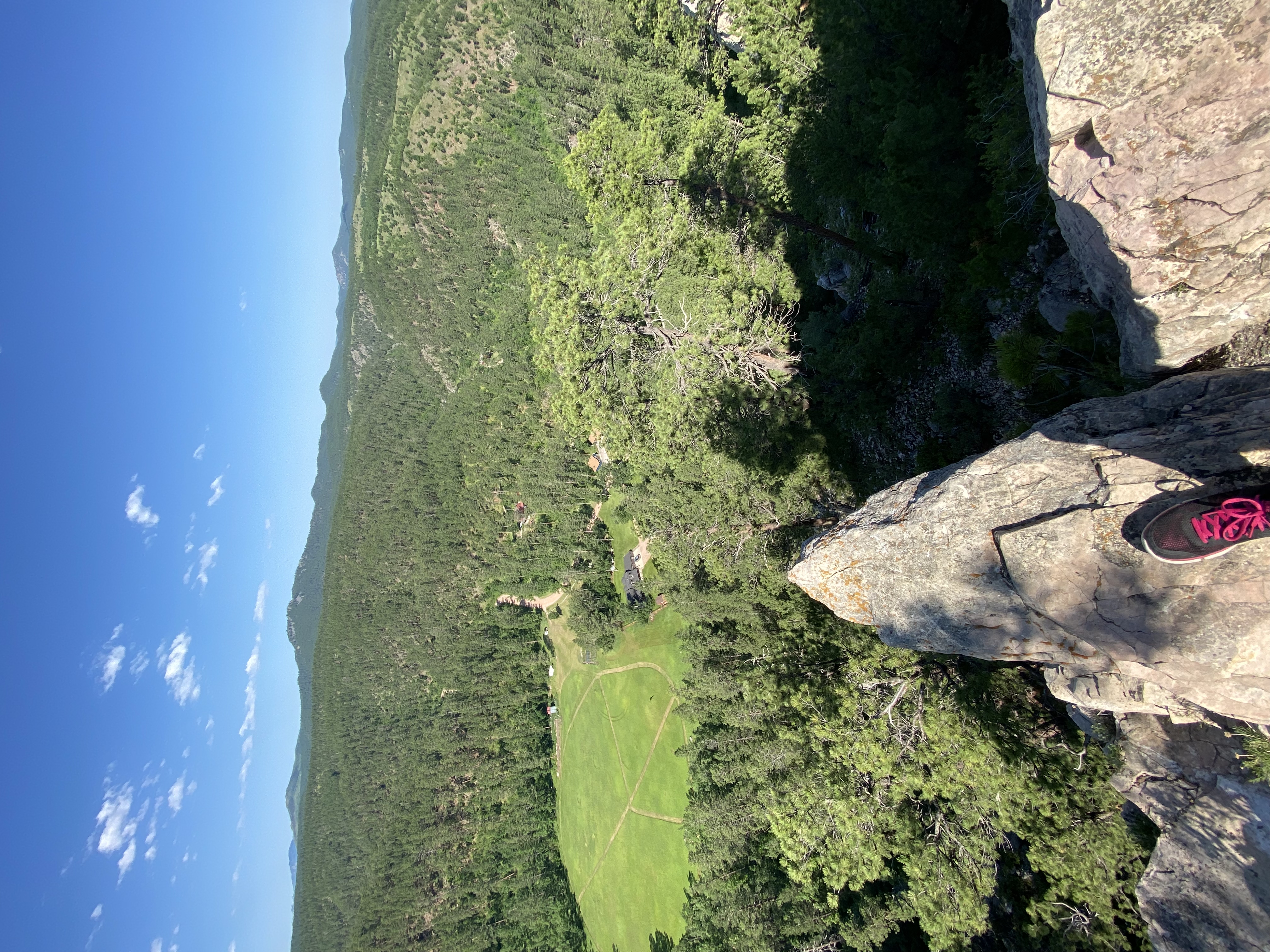 Hike to the Stratobowl Rim