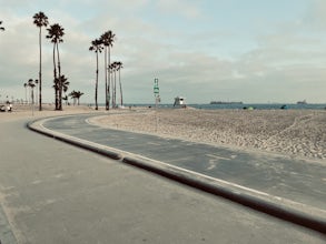 Long Beach Shoreline Bike Path