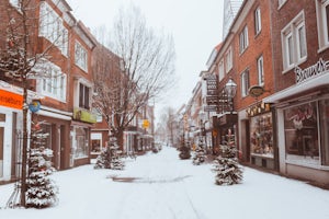 6 Cozy Northeast Towns for Winter Hygge & Adventure