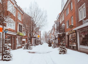 6 Cozy Northeast Towns for Winter Hygge & Adventure