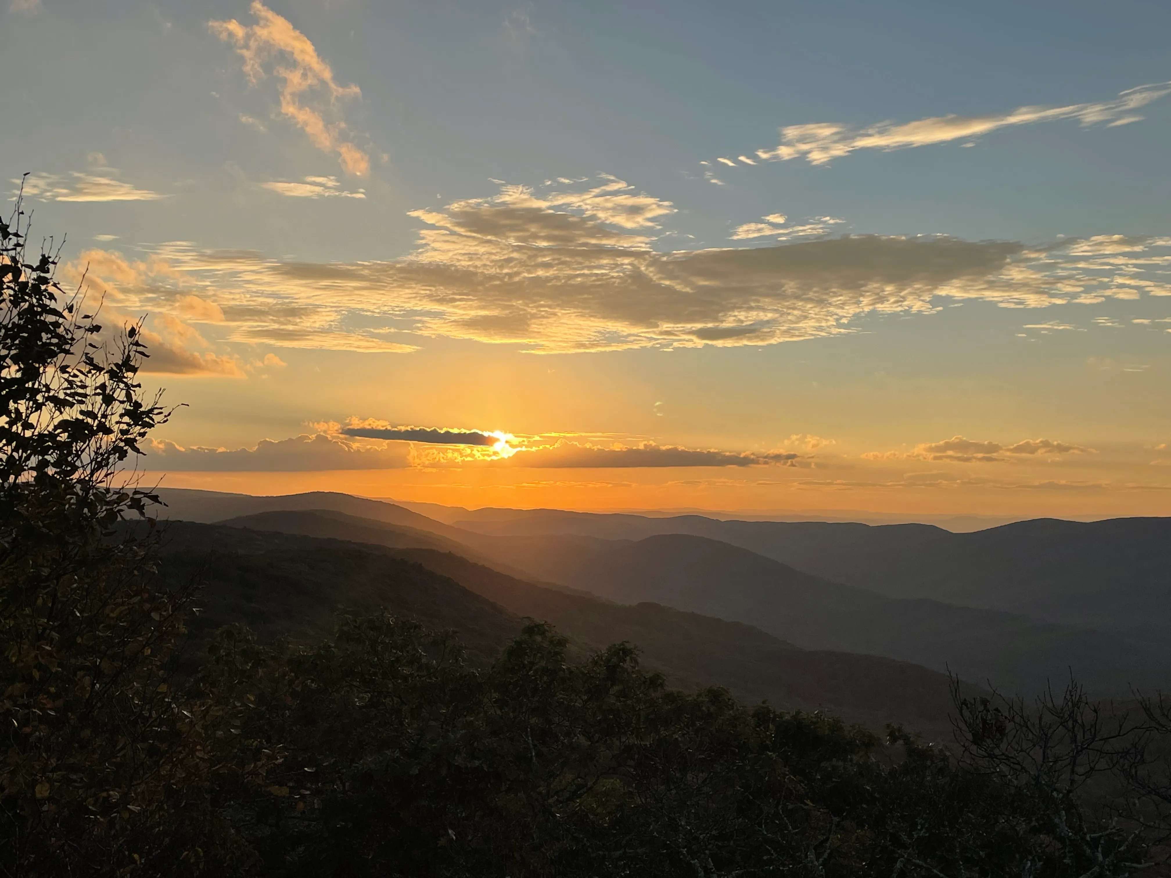 Hike to Wind Rock