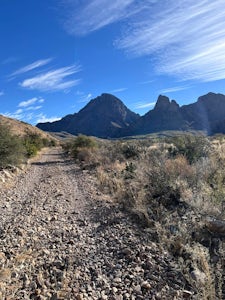 Hike Oak Spring Trail