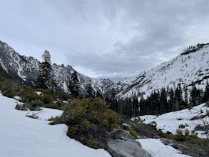 Backpack Stuart Fork to Emerald and Sapphire Lake