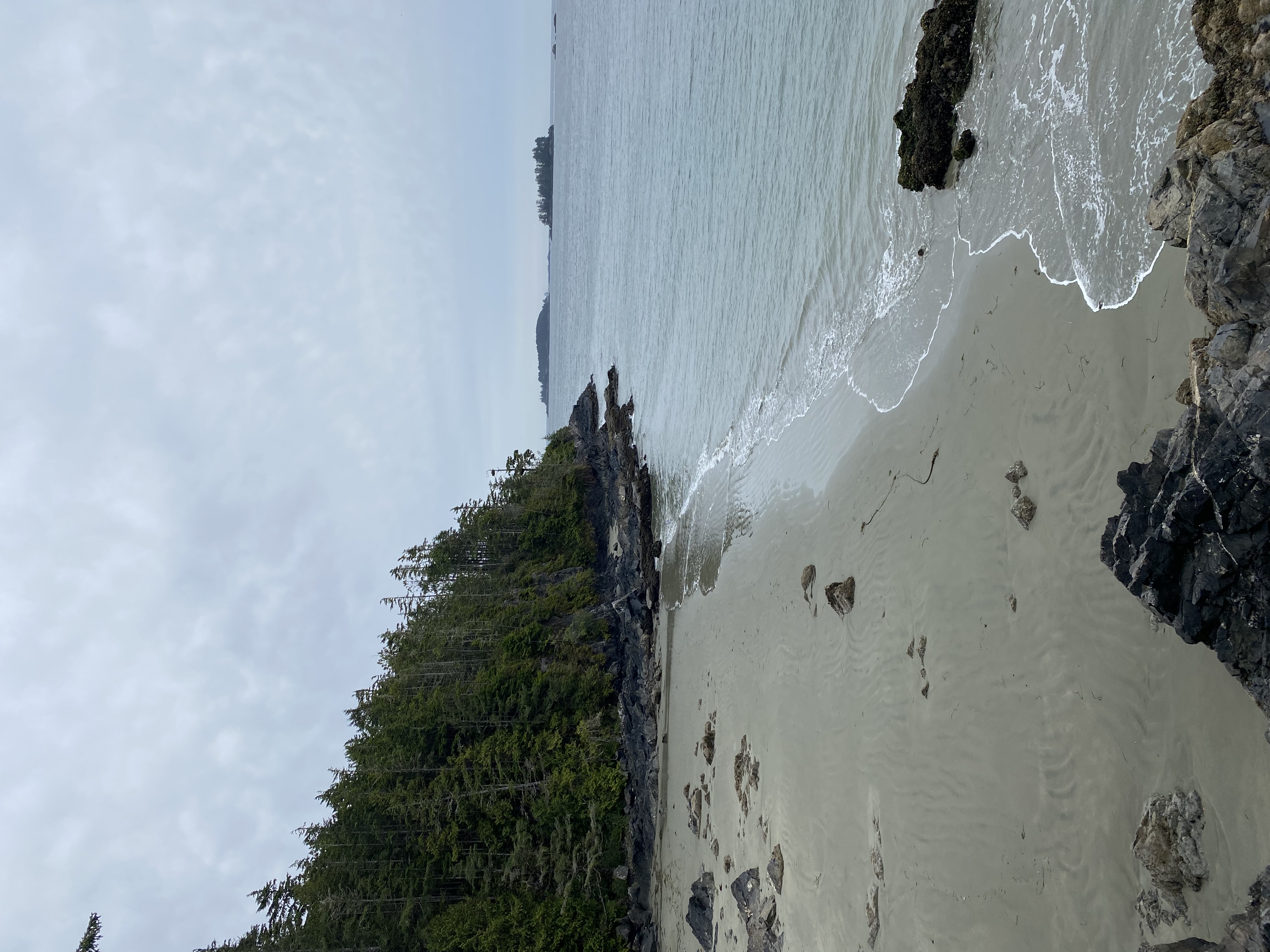Hike to Tonquin Beach