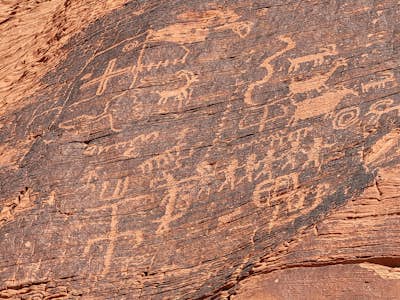 Hike the Petroglyph Canyon Trail to the Mouse's Tank