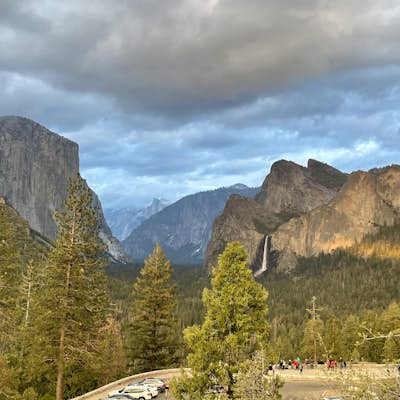 Hike to Artist Point in Yosemite National Park