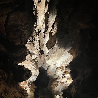 Natural Entrance Tour: Wind Caves National Park
