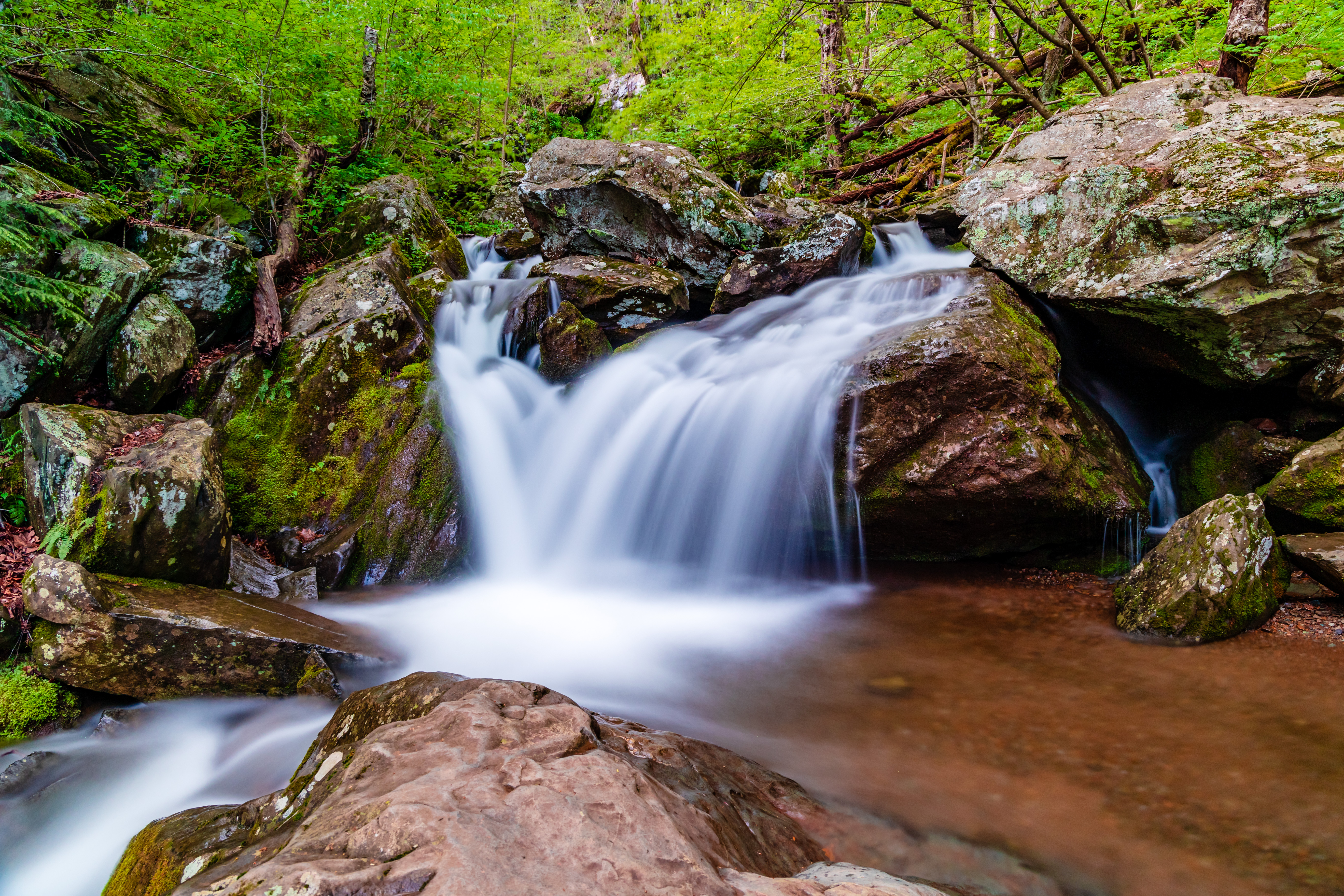 Dark Hollow Falls