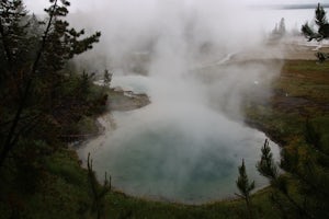 West Thumb Geyser Basin Trail