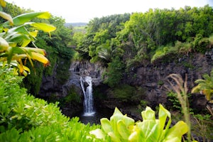 Hike to the Seven Sacred Pools