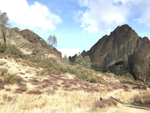 Balconies Cave Trail