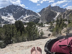 Pyramid Lake Trail