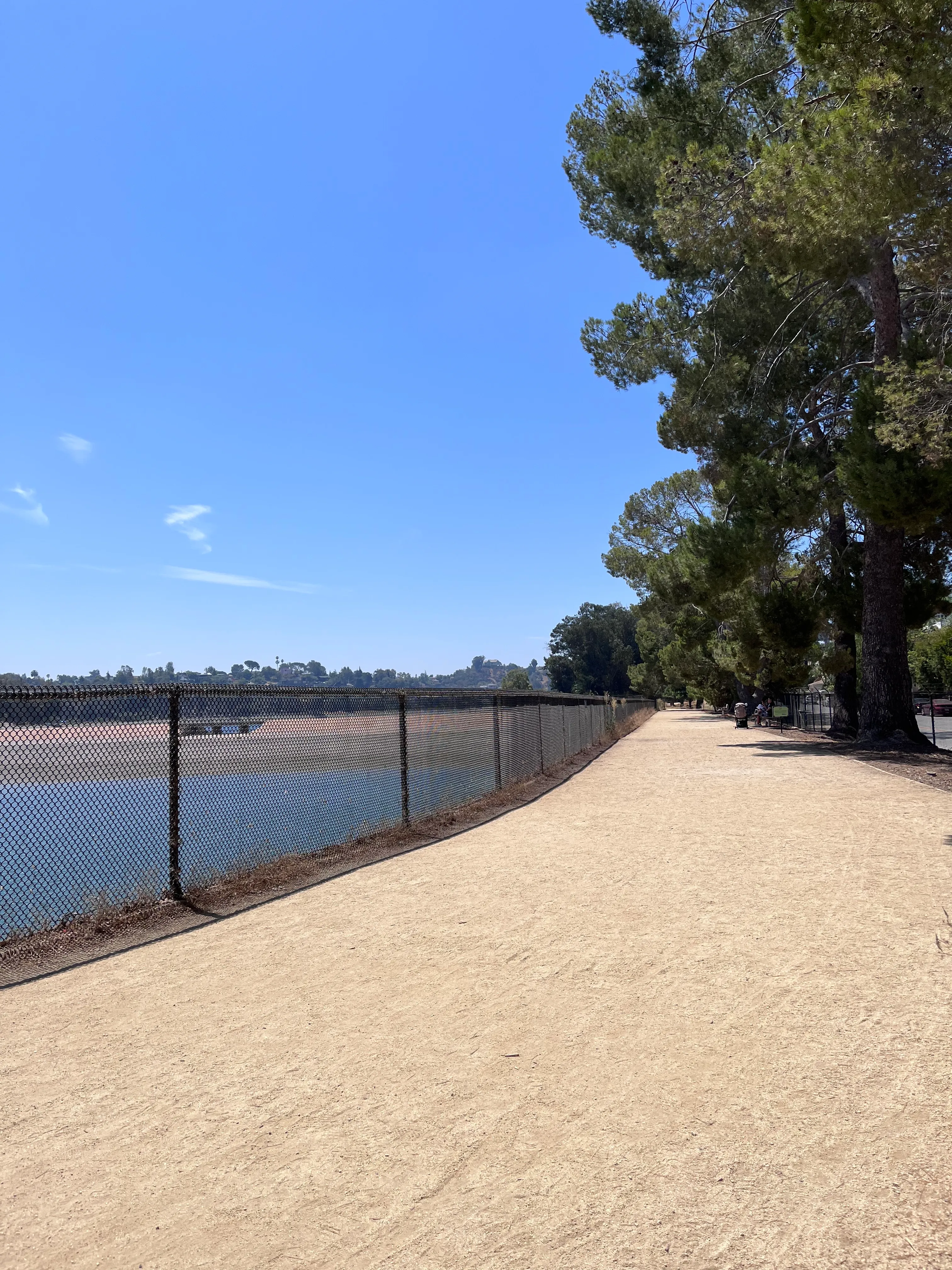 Silver Lake Reservoir Trail