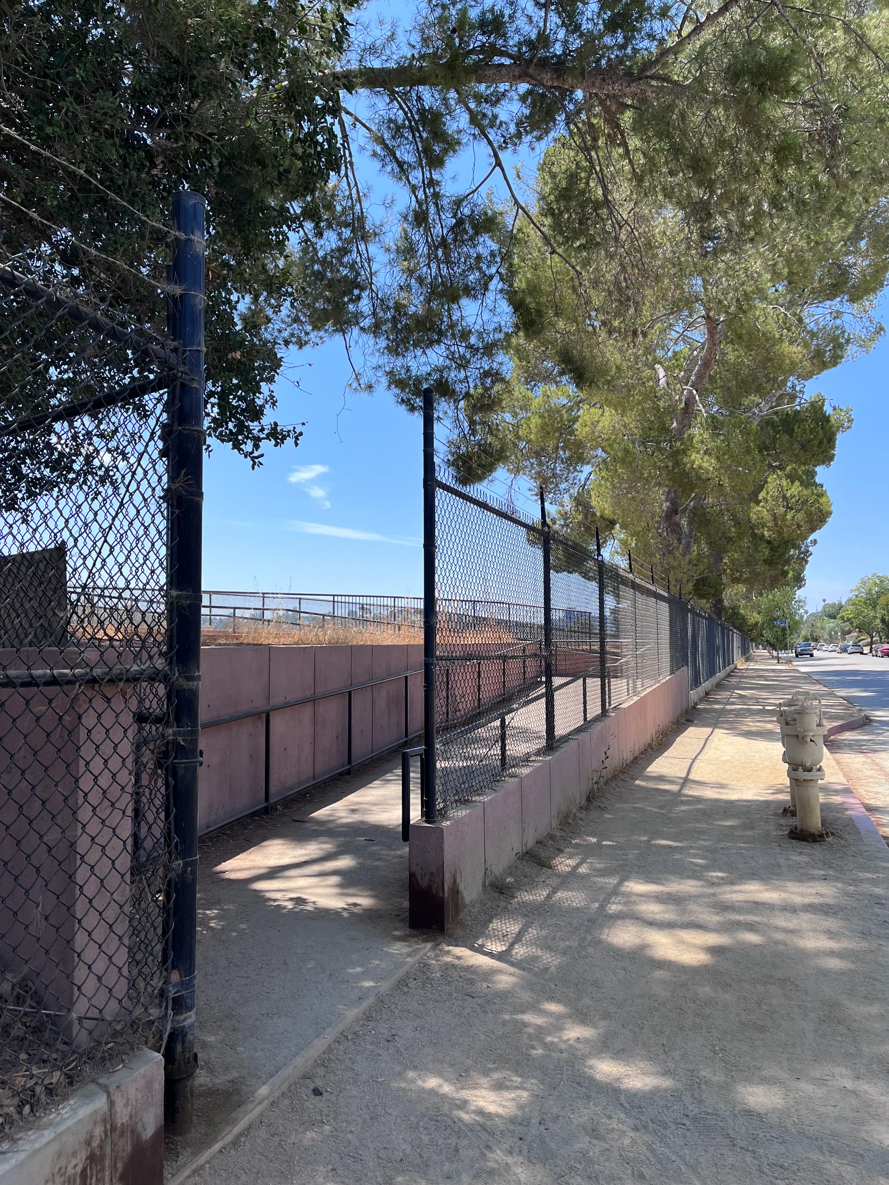 Silver Lake Reservoir Trail