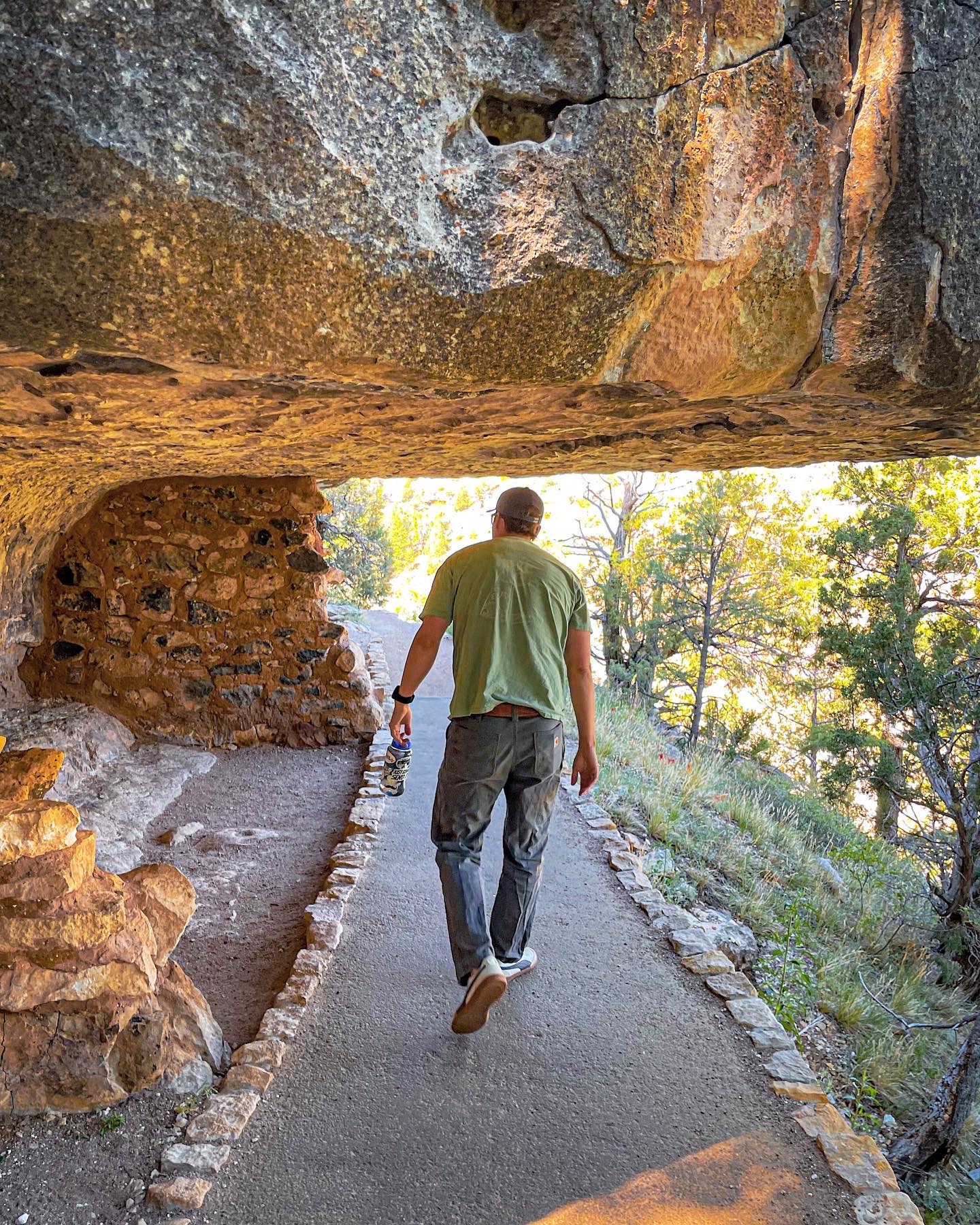 Hike the Island Trail, Walnut Canyon