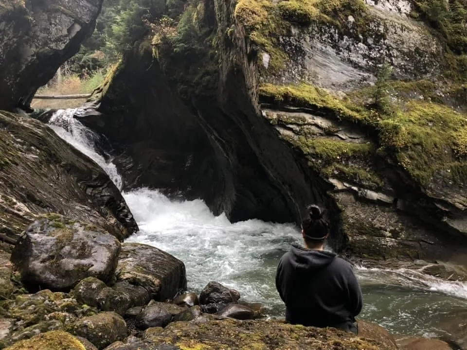 Hellroaring Falls