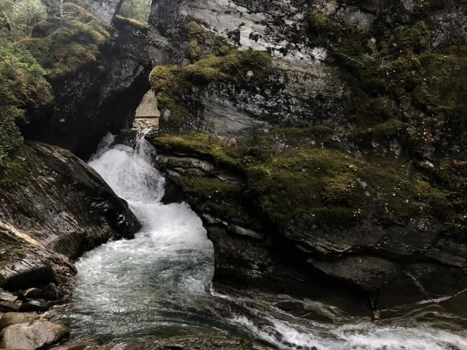 Hellroaring Falls