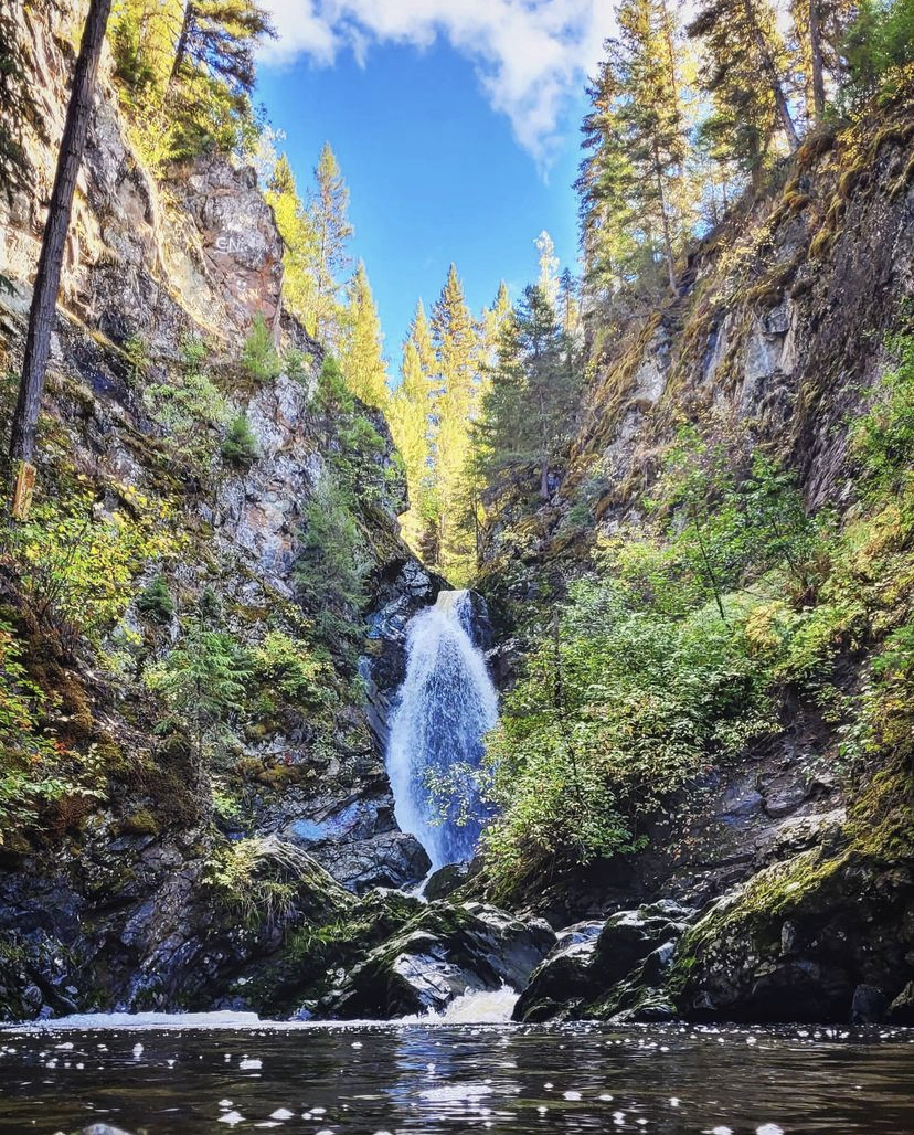Explore Hixon Falls