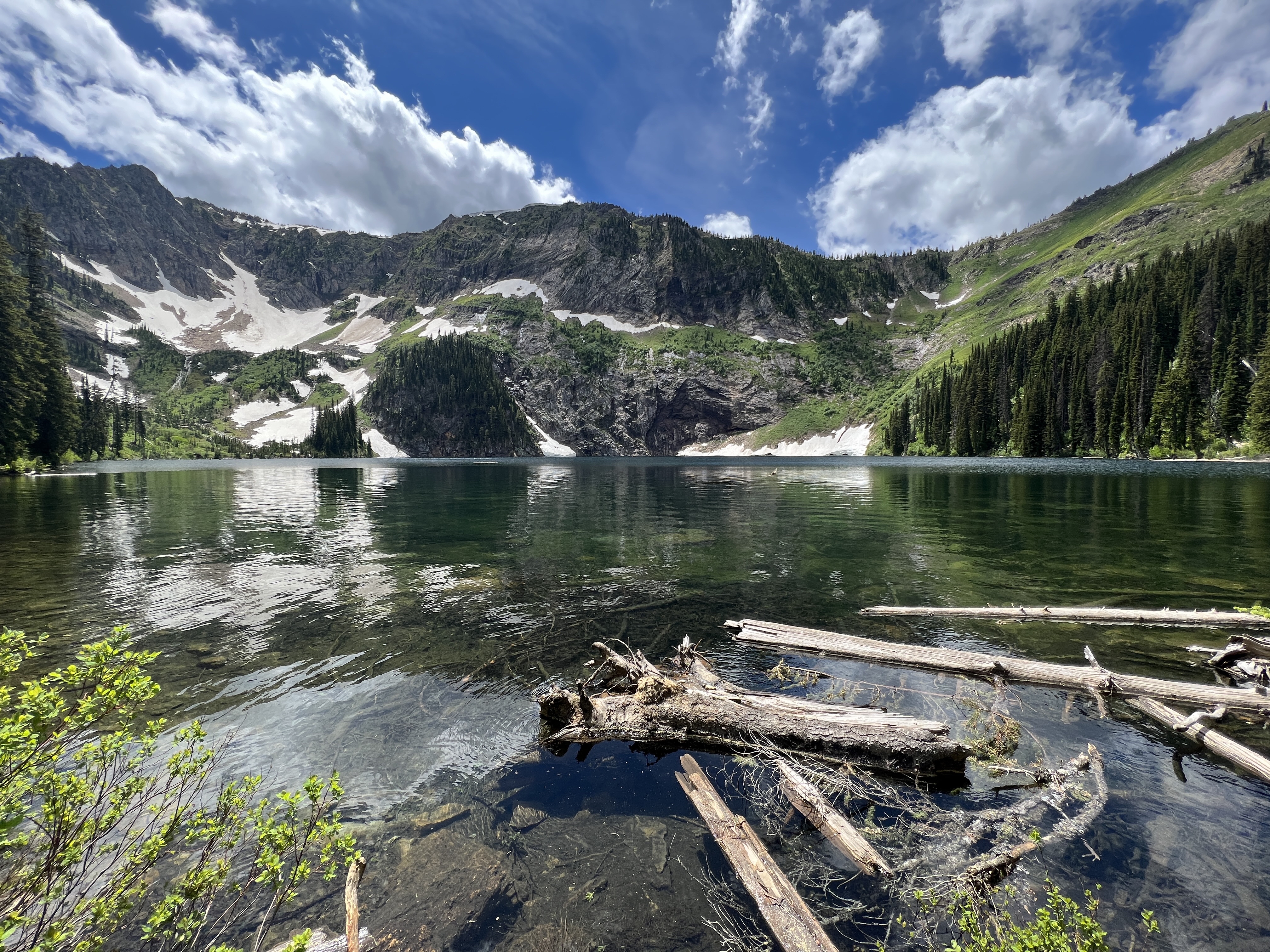 Diamond Lake and Cliff Lake Trail